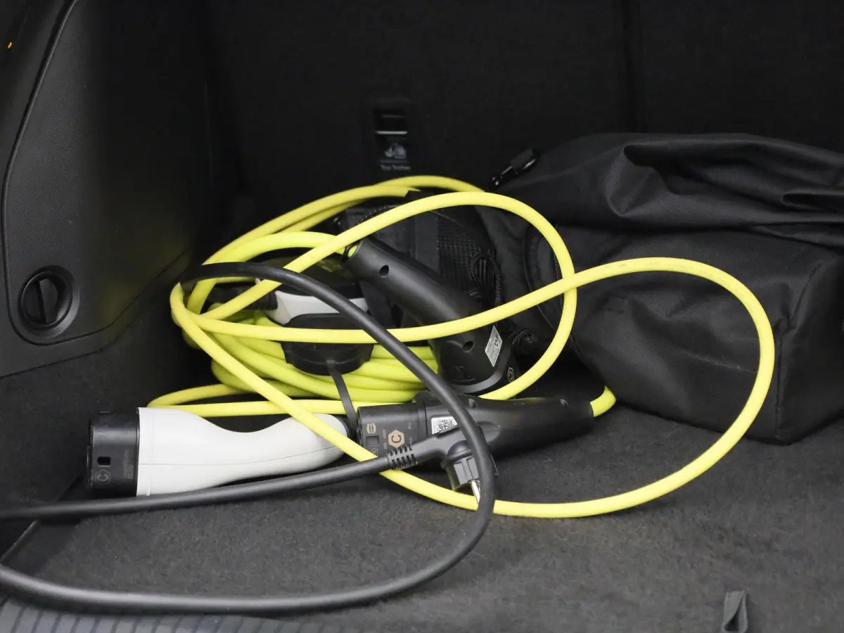1.4 TSI eHybrid R-Line Business+ 245 PK| Dealeronderhouden | Trekhaak | Achterklep Elektrisch | Stoelverwarming Voor & Achter | Stuurwielverwarming | Achteruitrijcamera