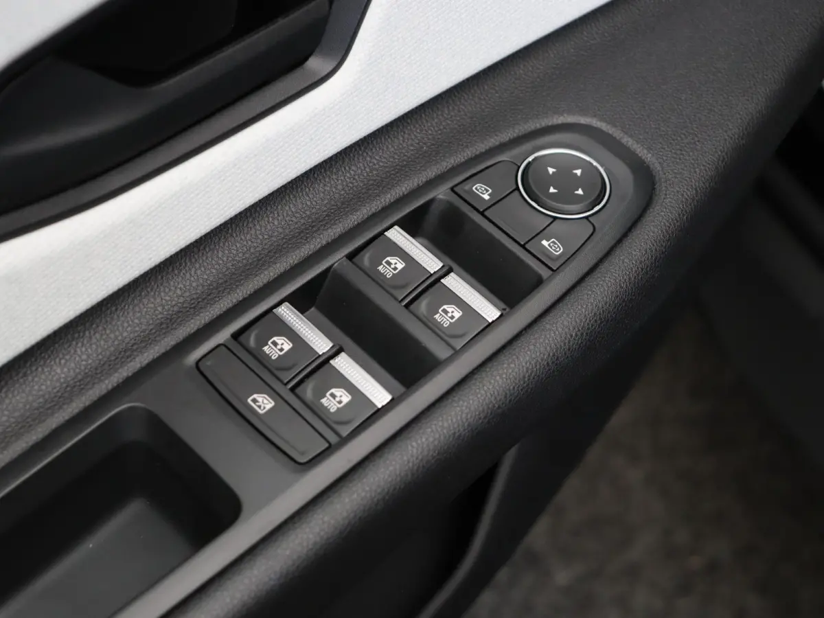urban range evolution 40 kWh | Vijf jaar garantie | Stoelverwarming | Apple Carplay | Android Auto |