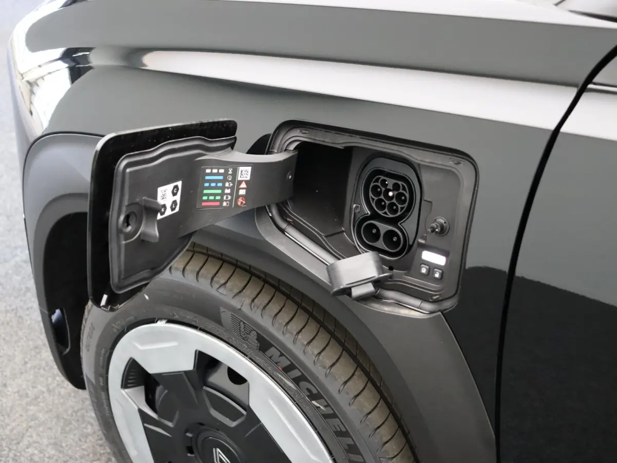 urban range evolution 40 kWh | Vijf jaar garantie | Stoelverwarming | Apple Carplay | Android Auto |