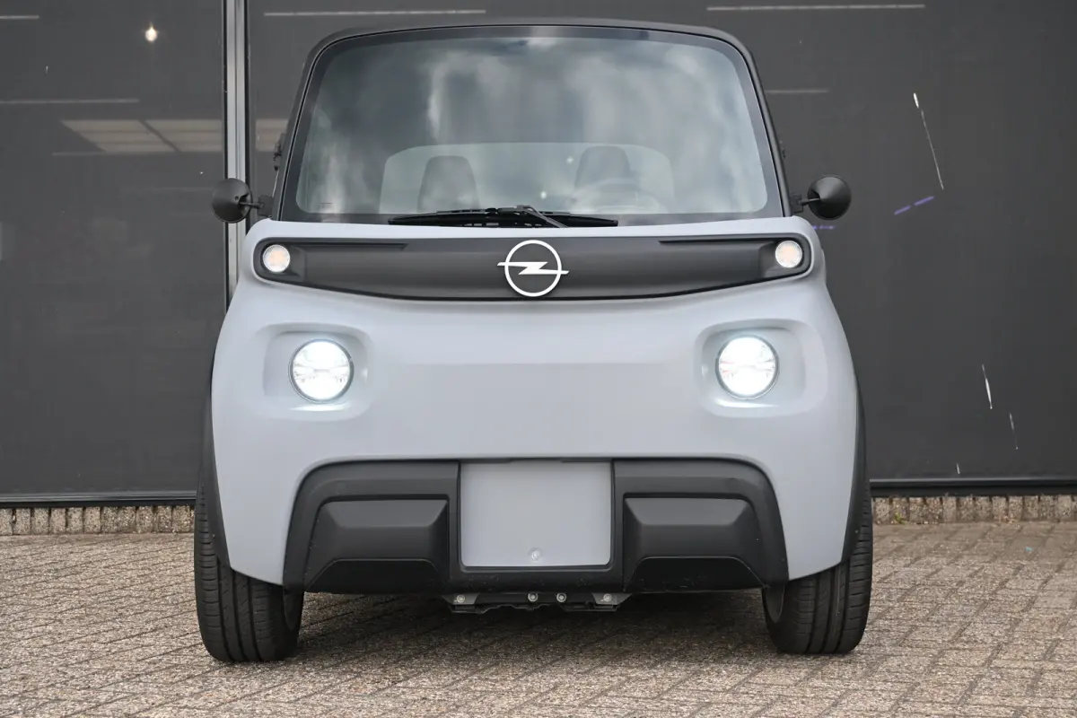 Brommobiel Tekno Direct Leverbaar! | 15"LMV | Spoiler | Panoramadak | Full-LED | !!