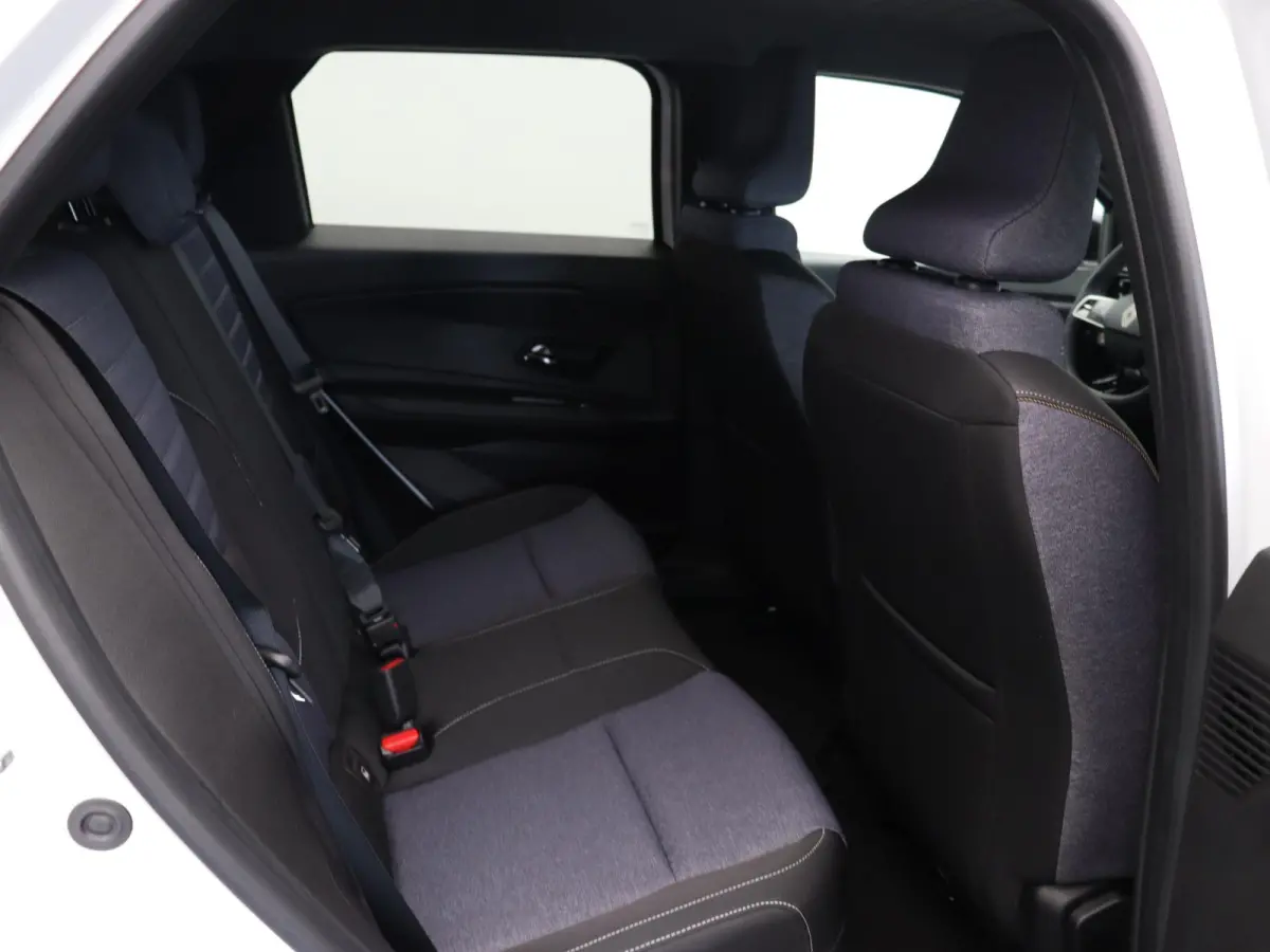 comfort range techno 52 kWh | Vijf jaar garantie | Stoel- en stuurwielverwarming | Active driver assist |