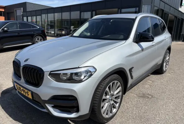 xDrive30i High Executive | M-PAKKET | TREKHAAK 2400kg | STOELVER