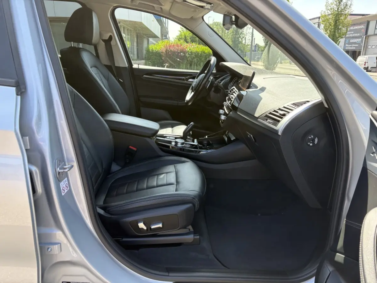 xDrive30i High Executive | M-PAKKET | TREKHAAK 2400kg | STOELVER