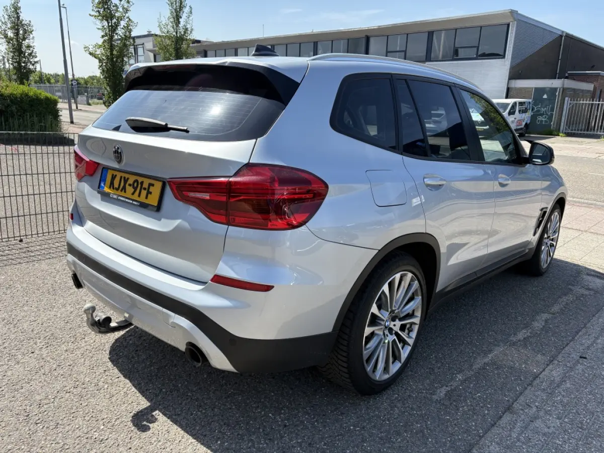 xDrive30i High Executive | M-PAKKET | TREKHAAK 2400kg | STOELVER