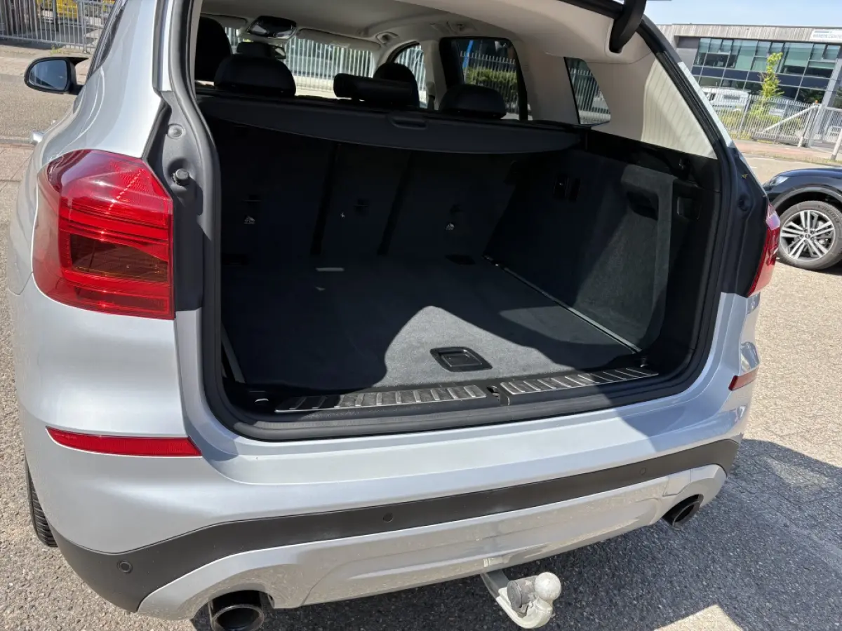 xDrive30i High Executive | M-PAKKET | TREKHAAK 2400kg | STOELVER