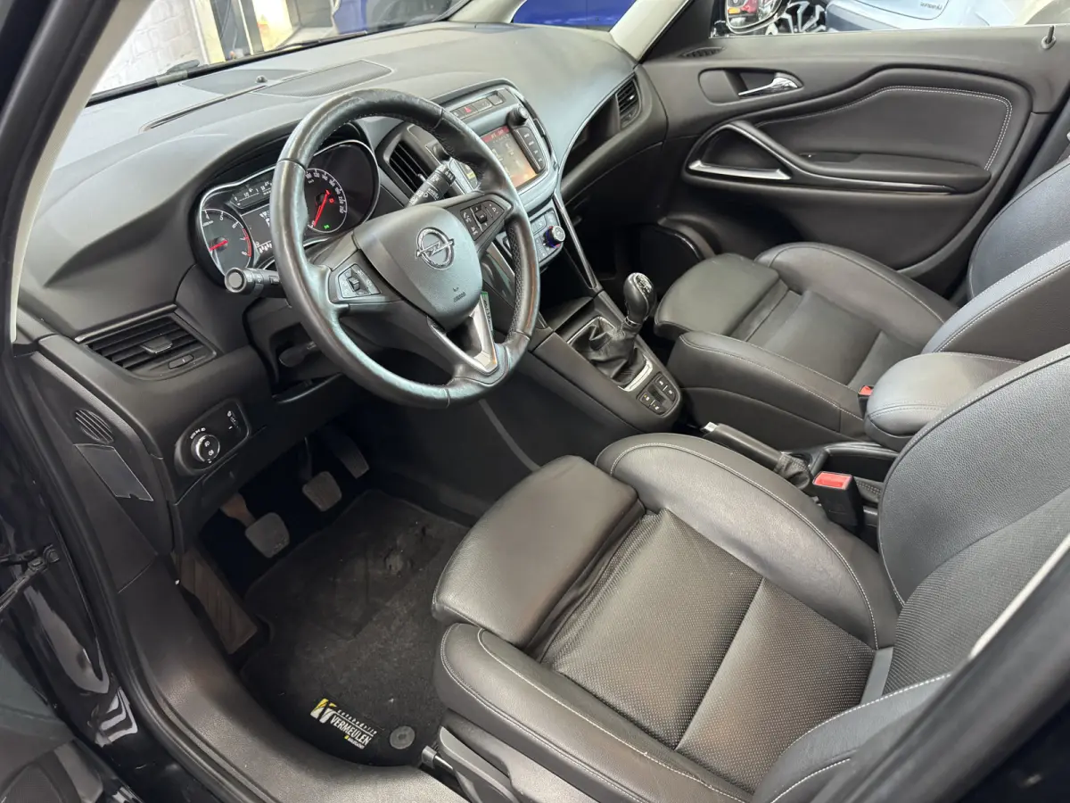 1.4 Turbo Business Executive 7p. Pano Trekhaak ACC Leder