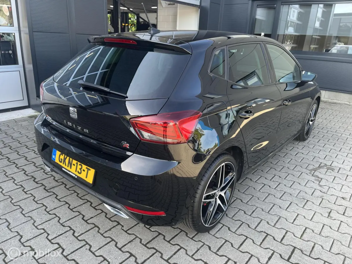 1.0 TSI FR Business Intense