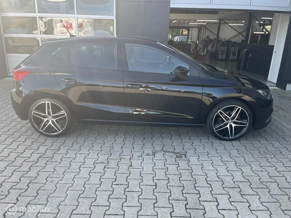 1.0 TSI FR Business Intense