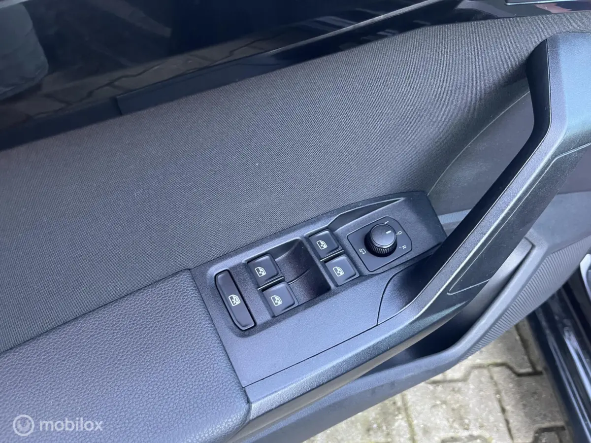 1.0 TSI FR Business Intense