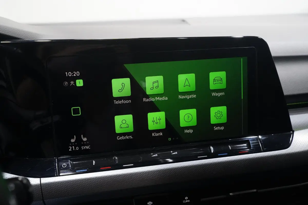 2.0 TDI Life Navi PDC v+a Stoel-/stuurverwarming Apple Carplay Adaptive cruise