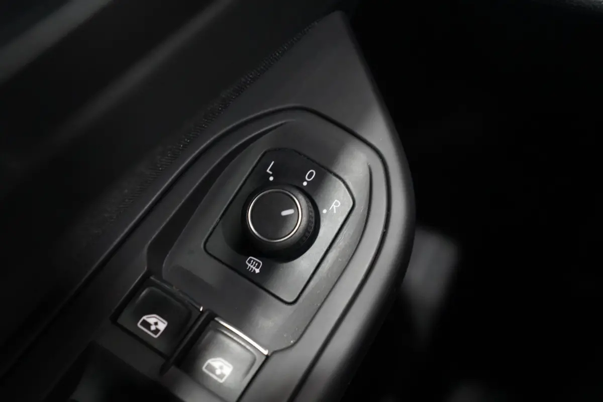 2.0 TDI Life Navi PDC v+a Stoel-/stuurverwarming Apple Carplay Adaptive cruise