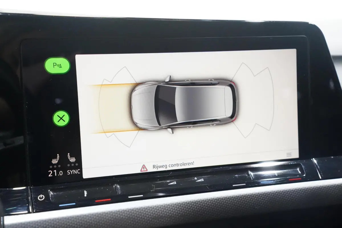 2.0 TDI Life Navi PDC v+a Stoel-/stuurverwarming Apple Carplay Adaptive cruise