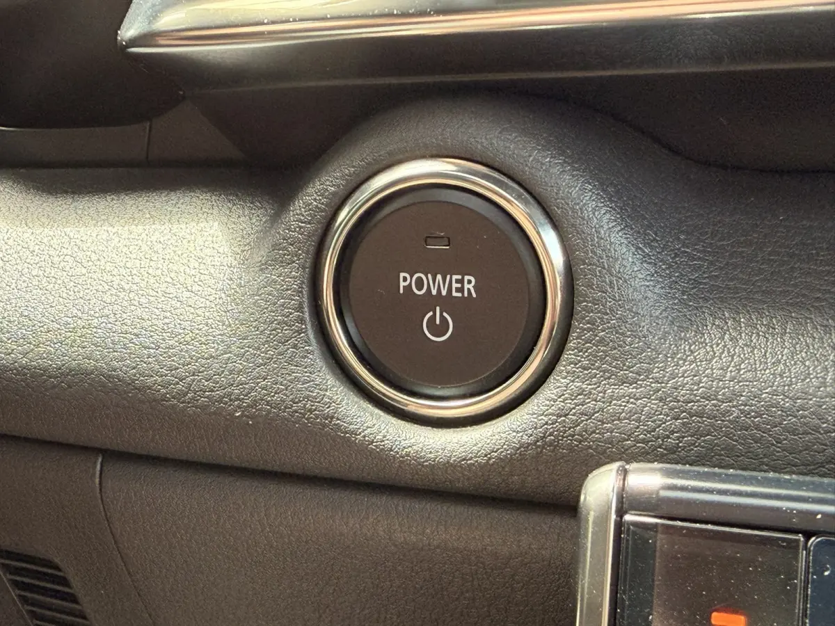 E-SkyActiv R-EV 170 Makoto Open dak 360 BOSE HUD CarPlay Leder 18''