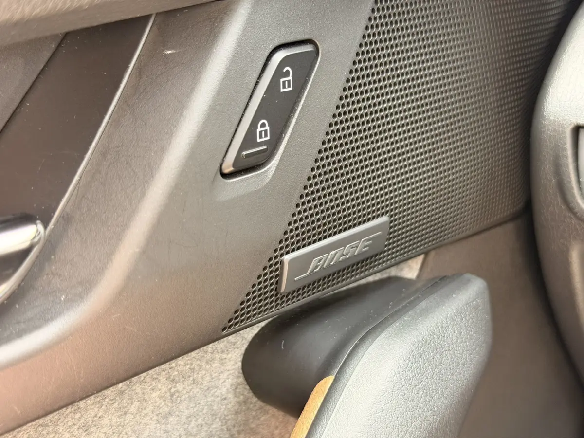 E-SkyActiv R-EV 170 Makoto Open dak 360 BOSE HUD CarPlay Leder 18''