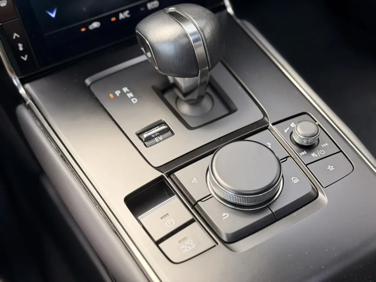 E-SkyActiv R-EV 170 Makoto Open dak 360 BOSE HUD CarPlay Leder 18''