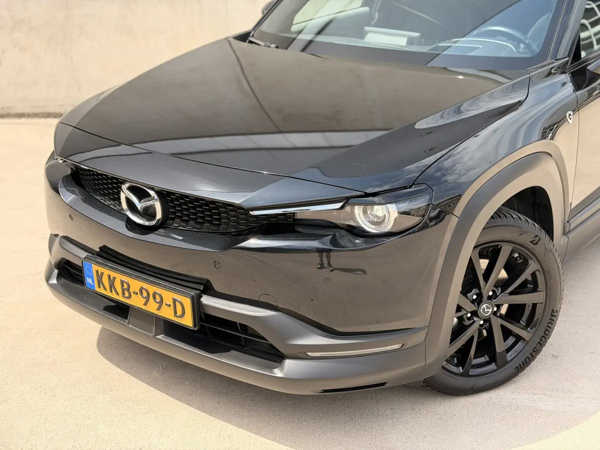 E-SkyActiv R-EV 170 Makoto Open dak 360 BOSE HUD CarPlay Leder 18''