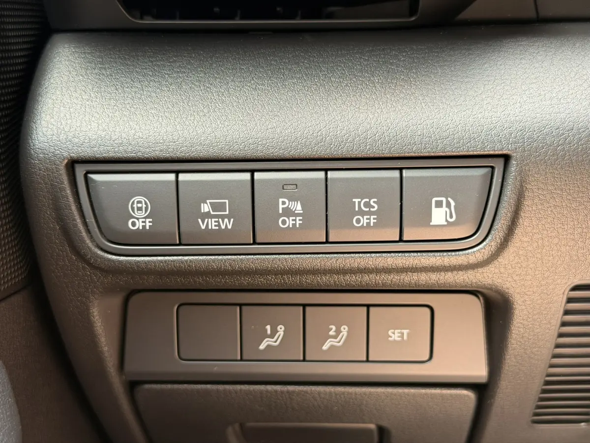 E-SkyActiv R-EV 170 Makoto Open dak 360 BOSE HUD CarPlay Leder 18''