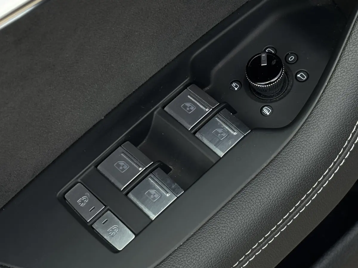 55 TFSI e quattro | RS stoelen | Trekhaak | Matrix | 360 | Sfeerverlichting | 20 inch | Carplay | Magnetic Ride
