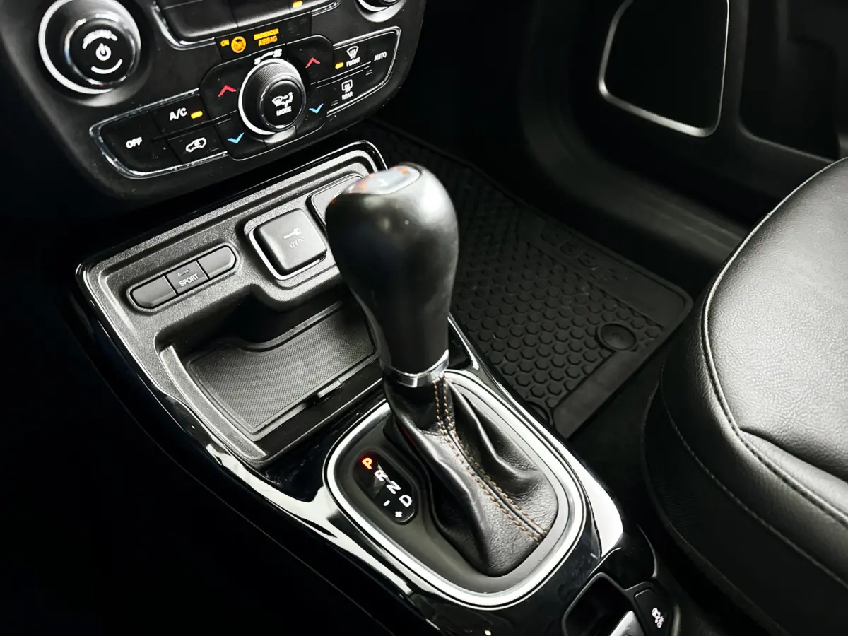1.3T Limited | Parkeercamera | Stoel- en stuurverwarming | Cruise control