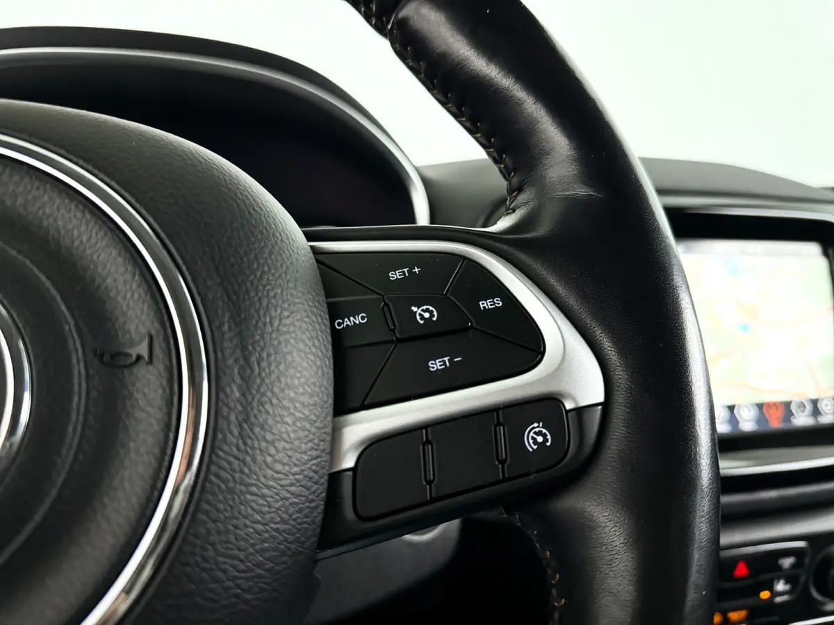 1.3T Limited | Parkeercamera | Stoel- en stuurverwarming | Cruise control