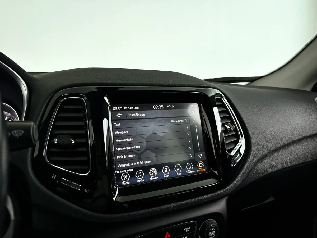 1.3T Limited | Parkeercamera | Stoel- en stuurverwarming | Cruise control