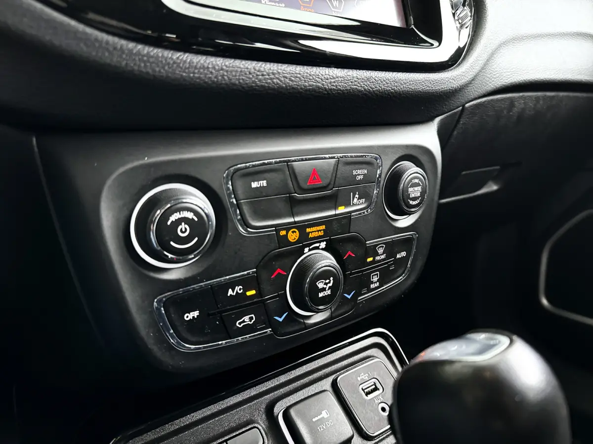 1.3T Limited | Parkeercamera | Stoel- en stuurverwarming | Cruise control
