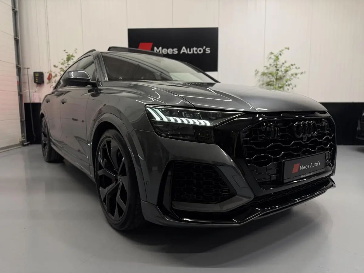 RS 4.0 TFSI RS Q8 quattro|Keramisch|Pano|B&O Advance
