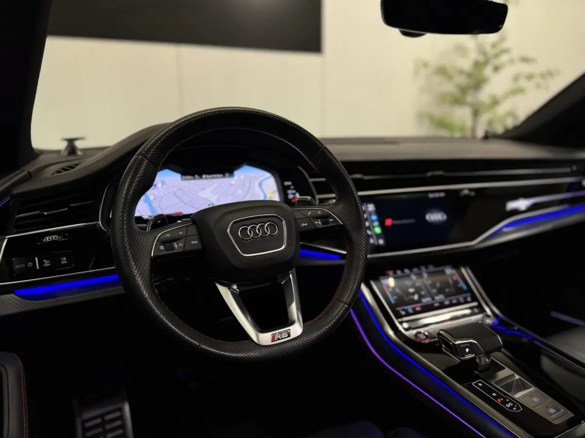 RS 4.0 TFSI RS Q8 quattro|Keramisch|Pano|B&O Advance
