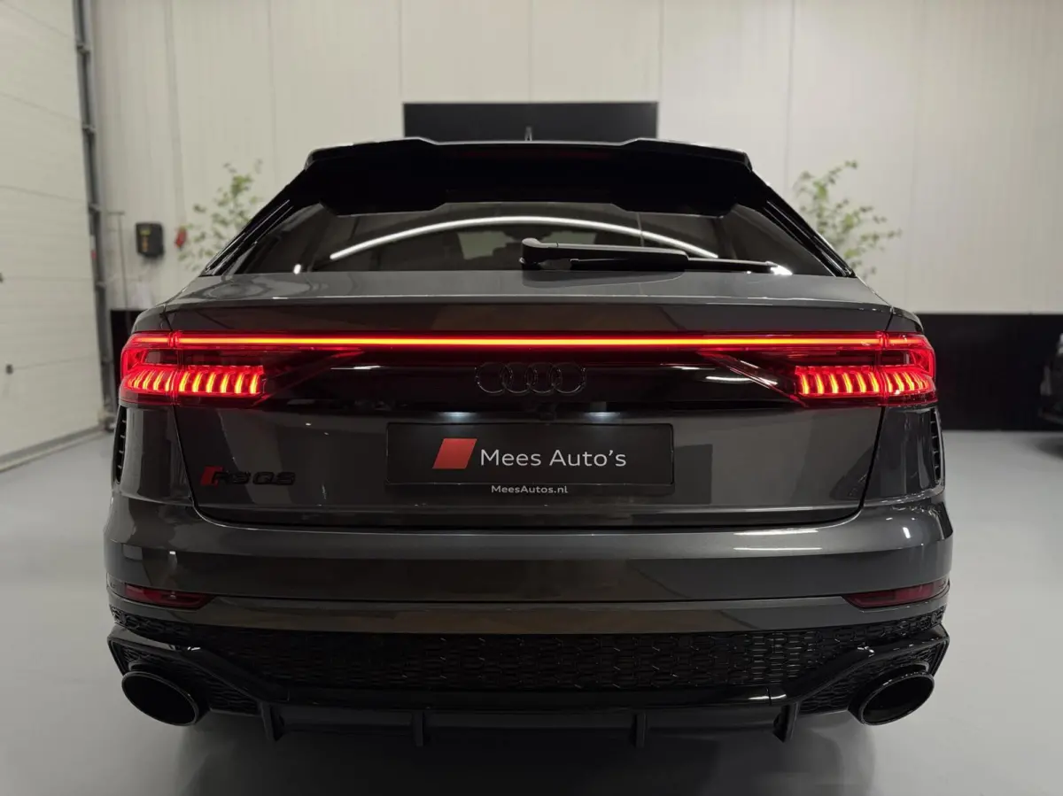 RS 4.0 TFSI RS Q8 quattro|Keramisch|Pano|B&O Advance