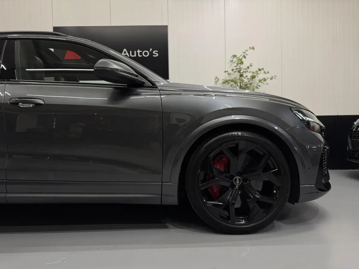 RS 4.0 TFSI RS Q8 quattro|Keramisch|Pano|B&O Advance