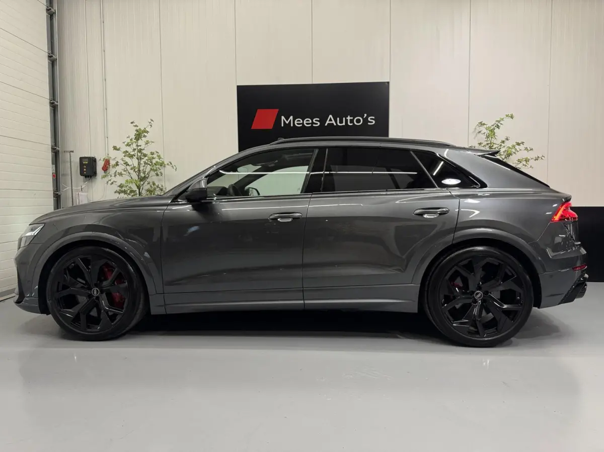 RS 4.0 TFSI RS Q8 quattro|Keramisch|Pano|B&O Advance