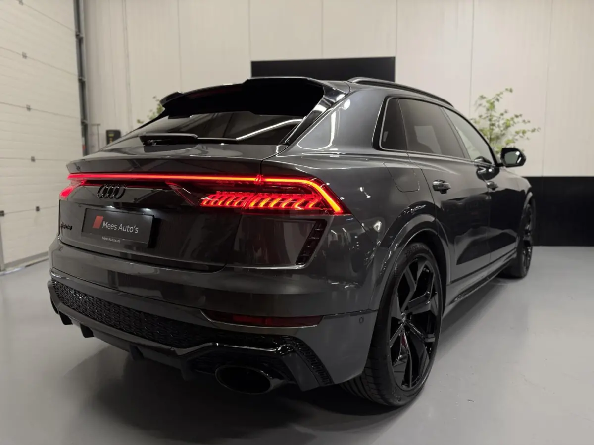 RS 4.0 TFSI RS Q8 quattro|Keramisch|Pano|B&O Advance