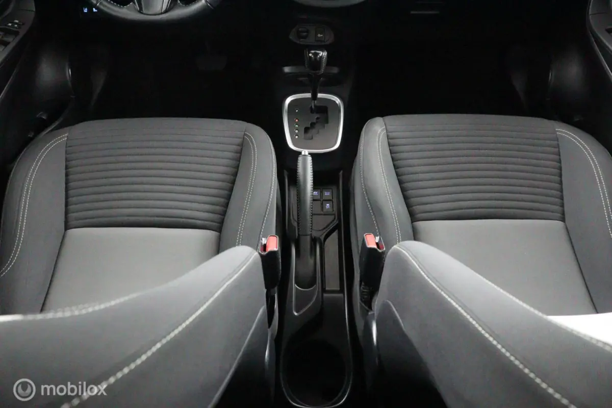1.5 Hybrid Design | Automaat | Lichtmetaal | Cruise controle | achteruitrij camera | Clima