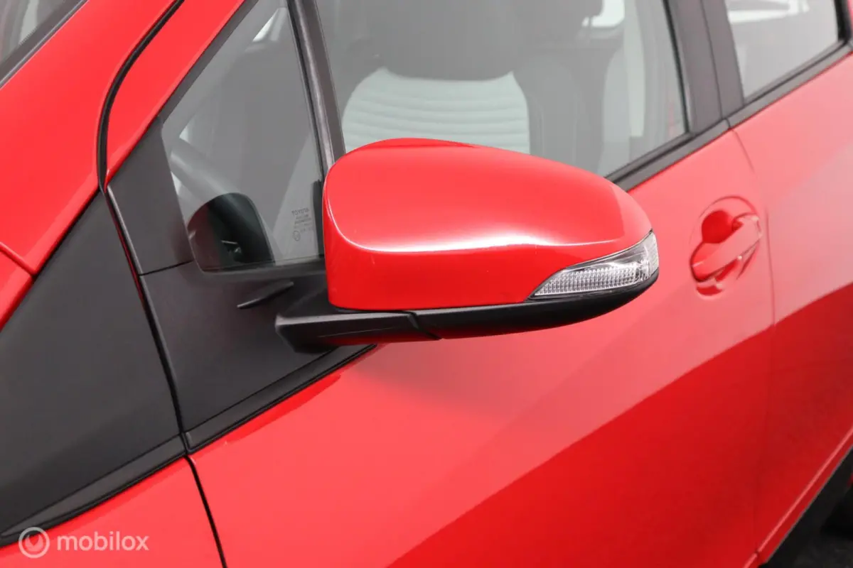 1.5 Hybrid Design | Automaat | Lichtmetaal | Cruise controle | achteruitrij camera | Clima