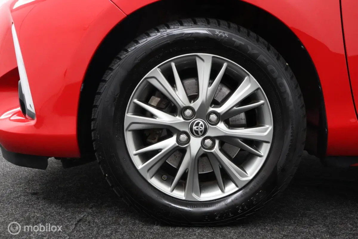 1.5 Hybrid Design | Automaat | Lichtmetaal | Cruise controle | achteruitrij camera | Clima