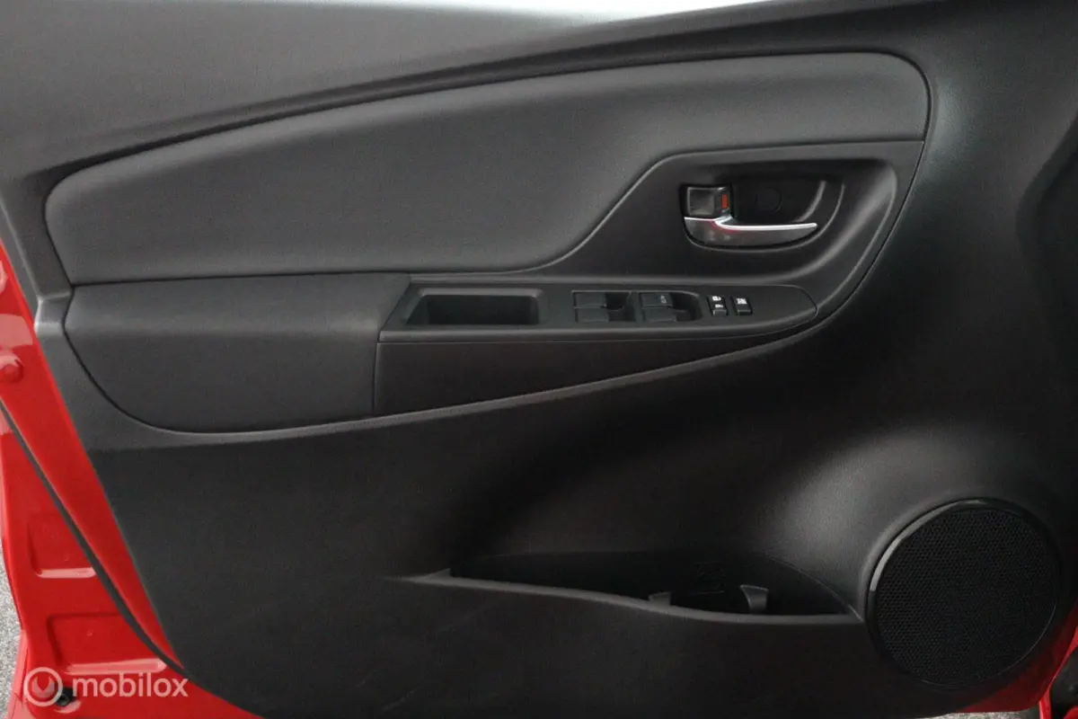 1.5 Hybrid Design | Automaat | Lichtmetaal | Cruise controle | achteruitrij camera | Clima