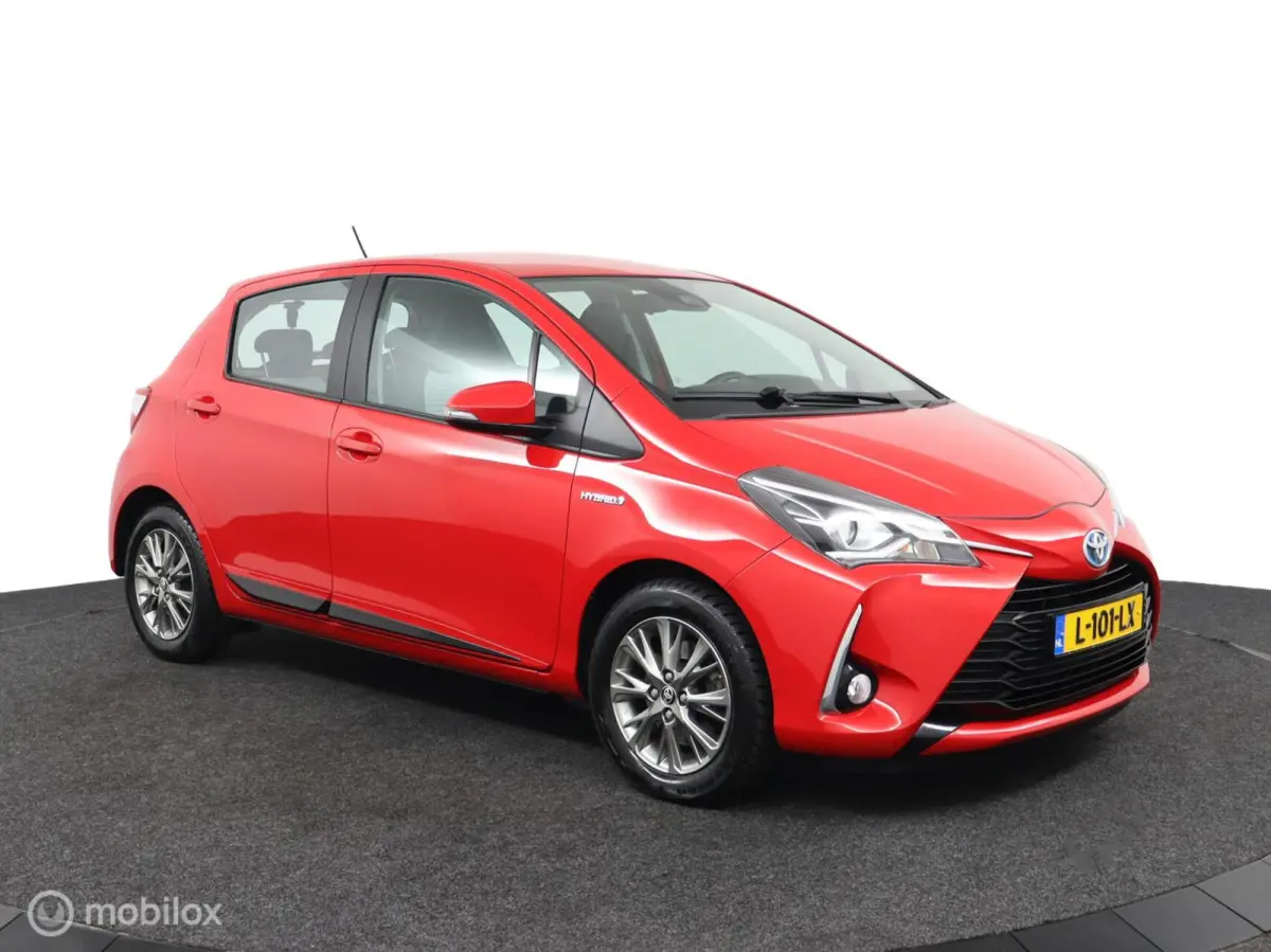 1.5 Hybrid Design | Automaat | Lichtmetaal | Cruise controle | achteruitrij camera | Clima