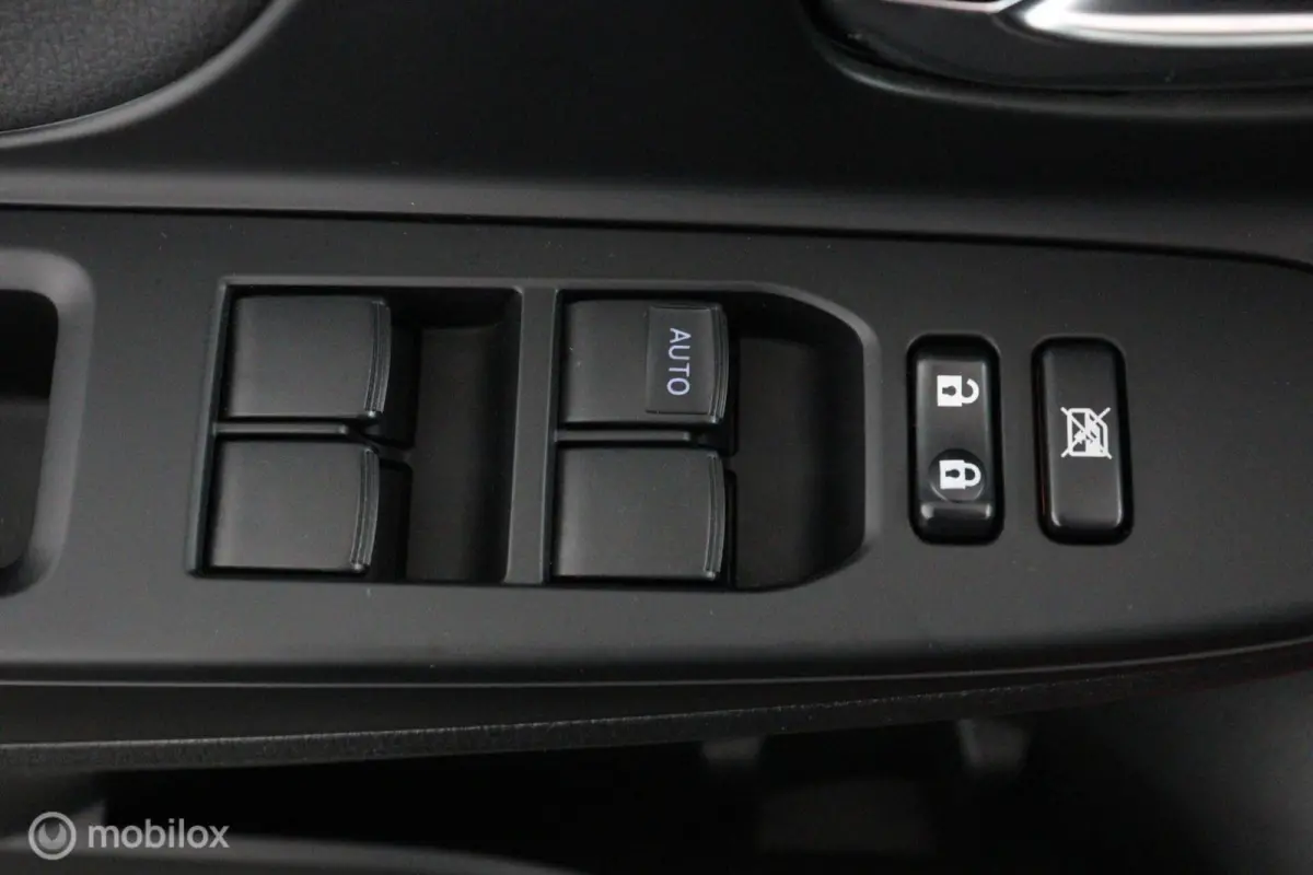 1.5 Hybrid Design | Automaat | Lichtmetaal | Cruise controle | achteruitrij camera | Clima