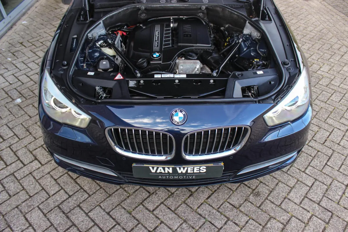 535i High Executive | NL auto | Facelift | Camera | Navigatie | Bluetooth | Xenon | PDC | Climate control | Cruise control | 19 inch | Elektrische achterklep