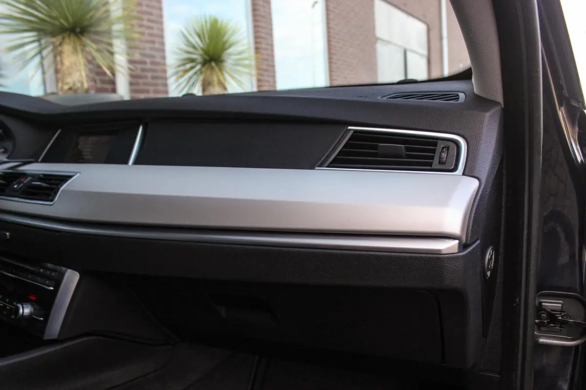 535i High Executive | NL auto | Facelift | Camera | Navigatie | Bluetooth | Xenon | PDC | Climate control | Cruise control | 19 inch | Elektrische achterklep