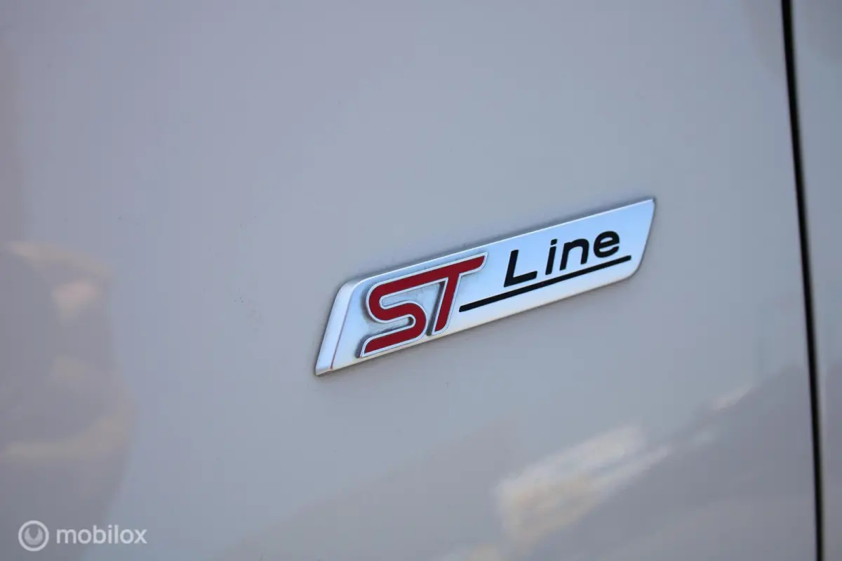 1.0 EcoBoost ST-Line X/Led/Pano/Navi/Cam/Tel/