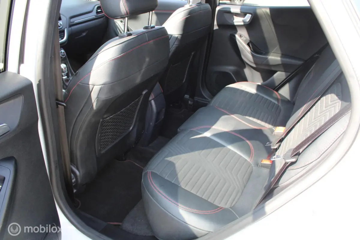 1.0 EcoBoost ST-Line X/Led/Pano/Navi/Cam/Tel/