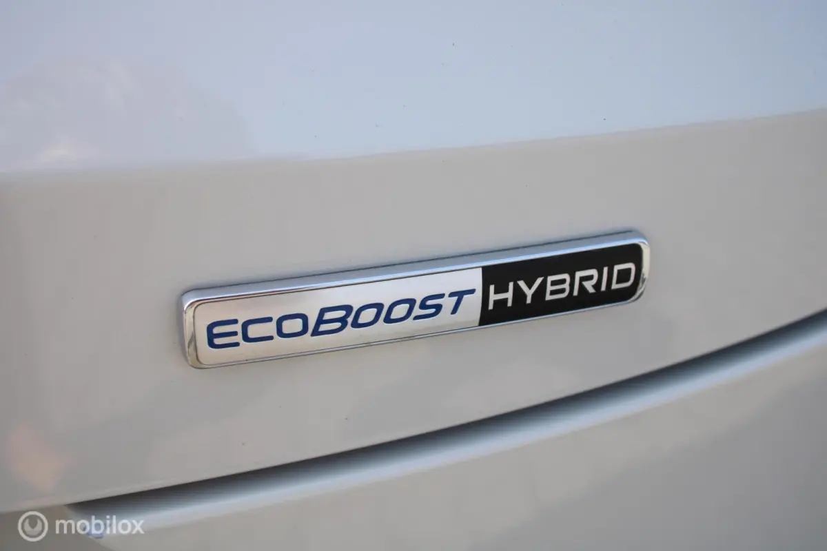 1.0 EcoBoost ST-Line X/Led/Pano/Navi/Cam/Tel/