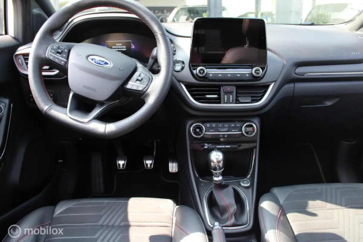 1.0 EcoBoost ST-Line X/Led/Pano/Navi/Cam/Tel/