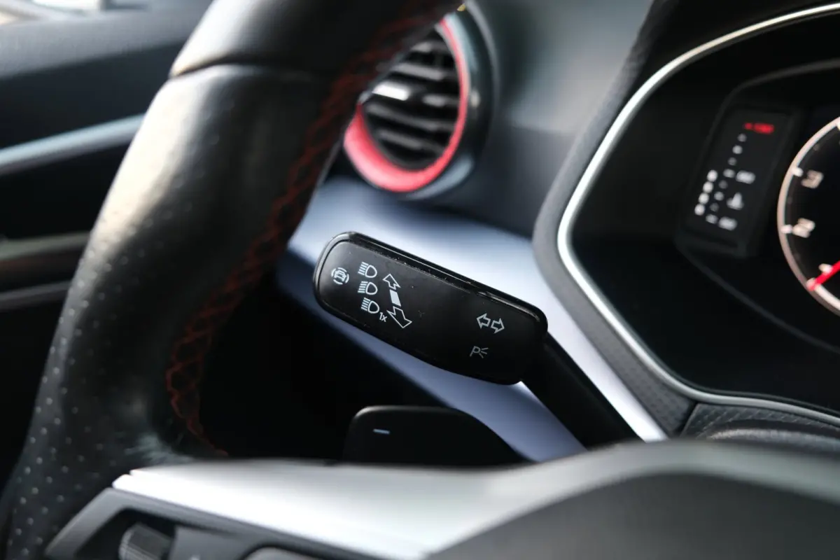 1.0 TSI FR DSG Virtual Navi Led Cam Acc Pdc