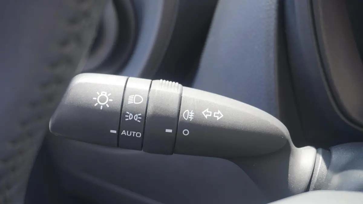 1.0 VVT-i MT Play Apple Carplay/Android Auto | Achteruitrijcamera | Climate Control | Adapt Cruise Control