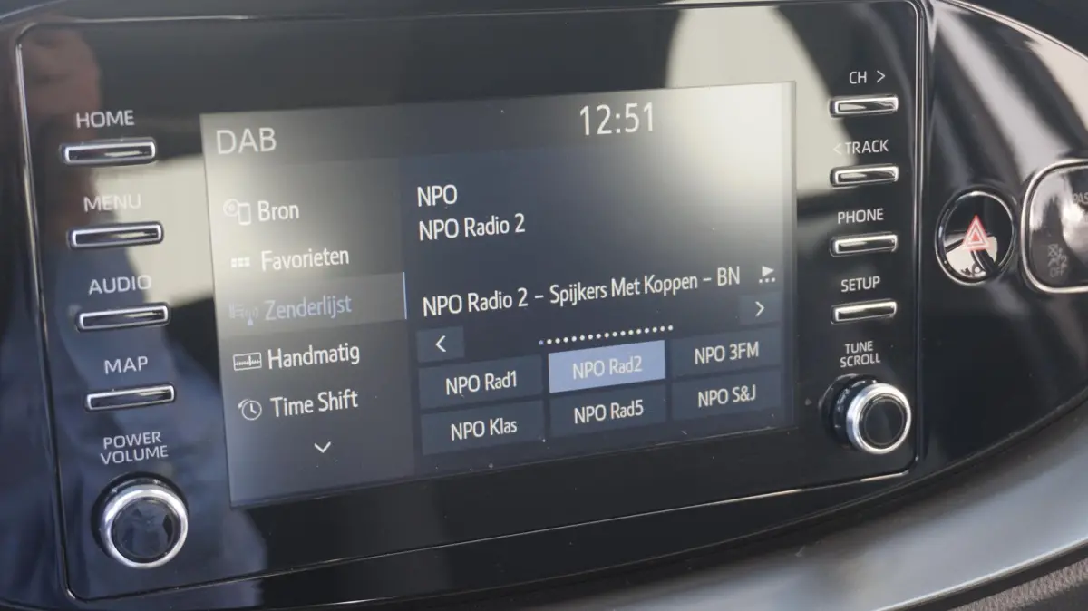 1.0 VVT-i MT Play Apple Carplay/Android Auto | Achteruitrijcamera | Climate Control | Adapt Cruise Control