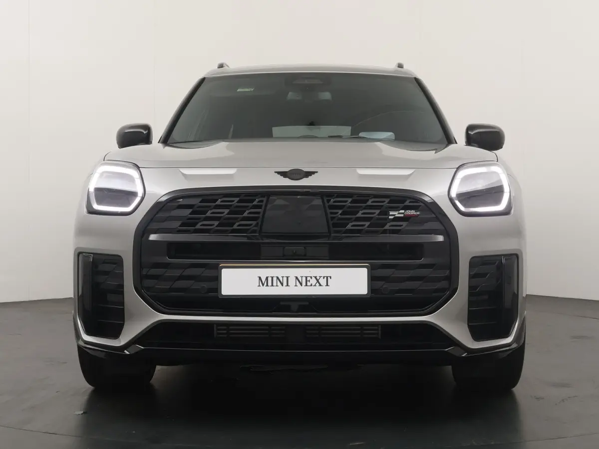 C JCW Trim | Pakket XL| Glazen Panoramadak | Trekhaak Elektrisch | Stuur & Stoelverwarming | Harman Kardon | Head-Up Display | Active Cruise Control |