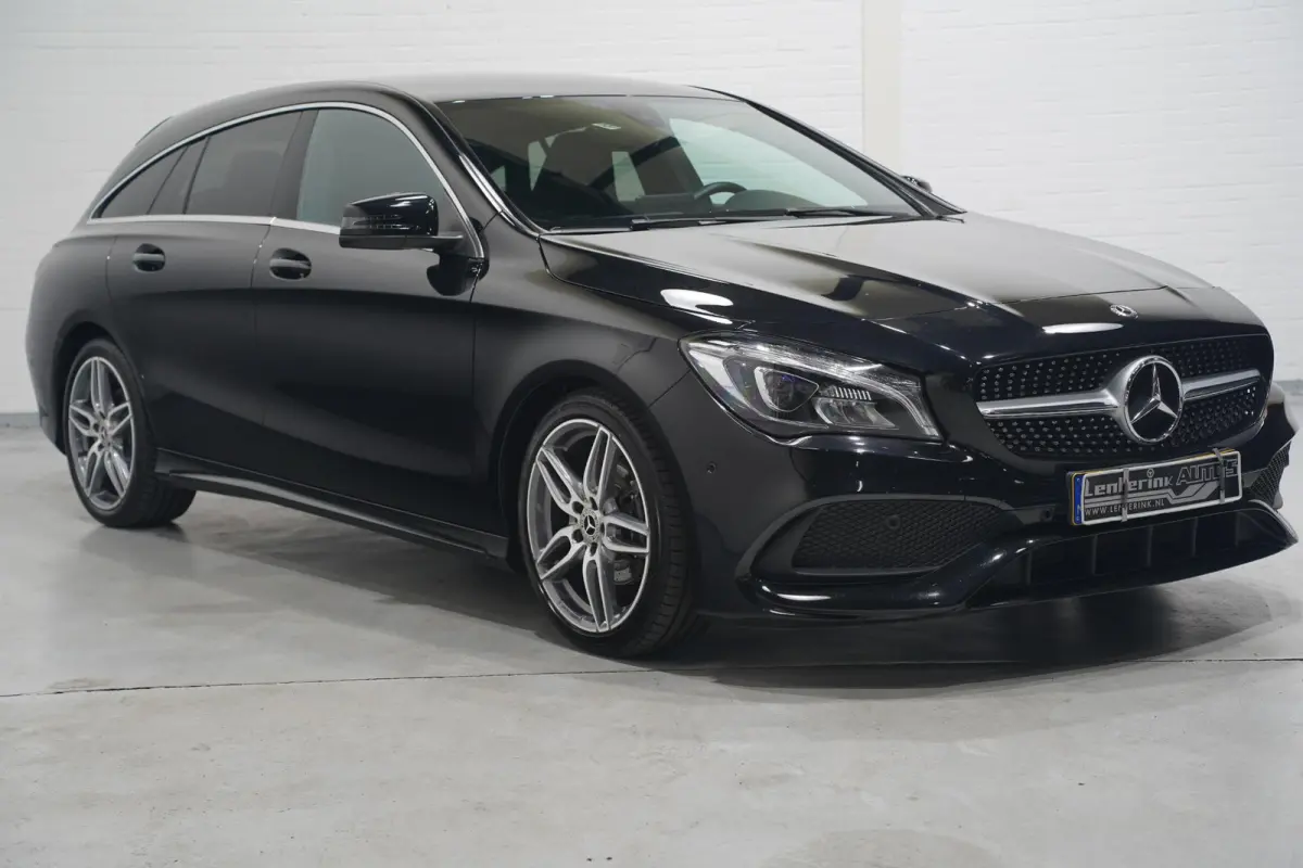 180 Business Solution AMG Upgrade Edition NAP Navi Apple Carplay Stoelverwarming Navi Leder/stof Camera