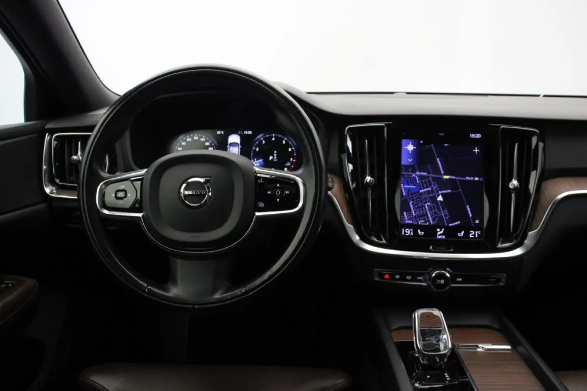 2.0 B3 Inscription Automaat - Panorama, Trekhaak, Leer, Carplay
